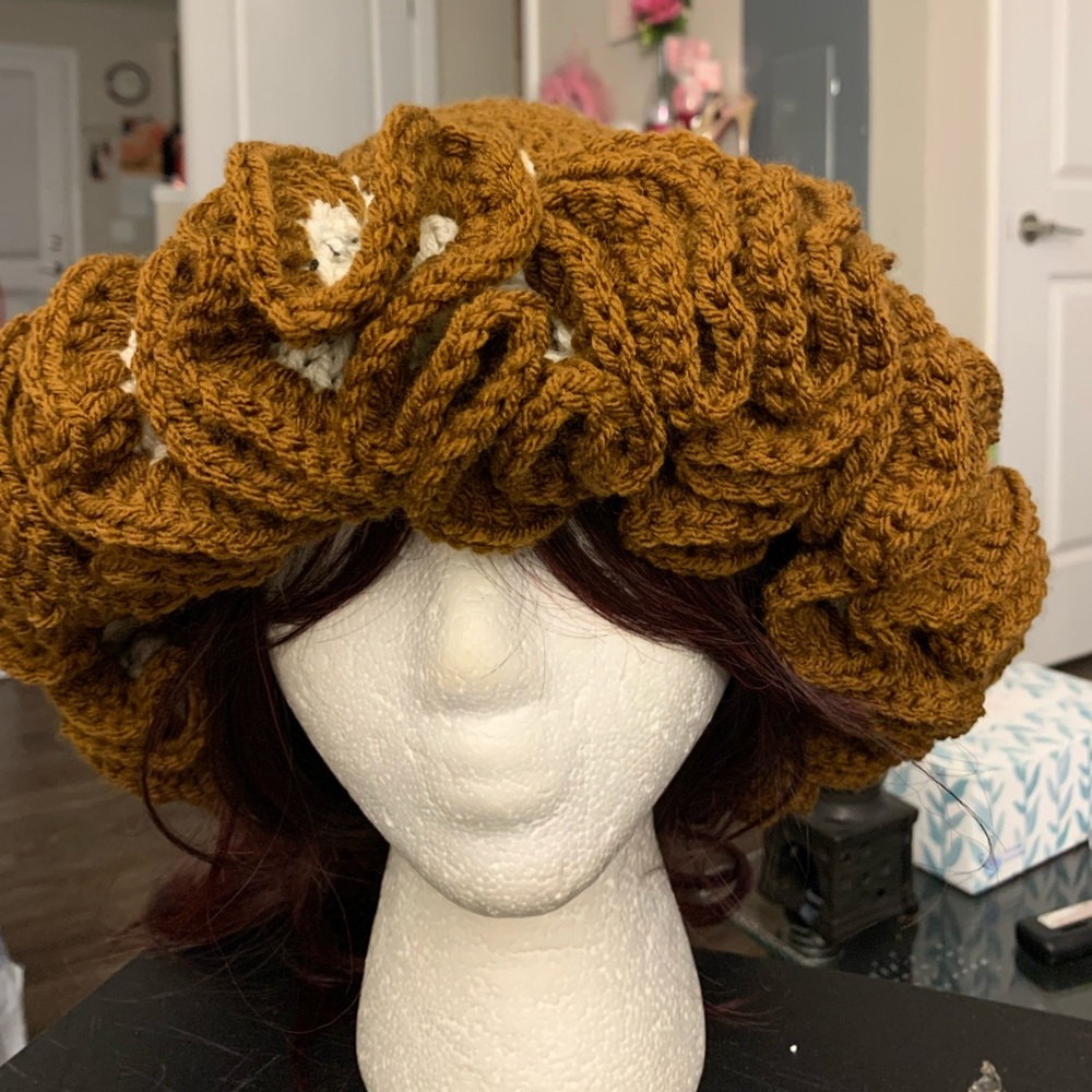 Crochet ruffle hat